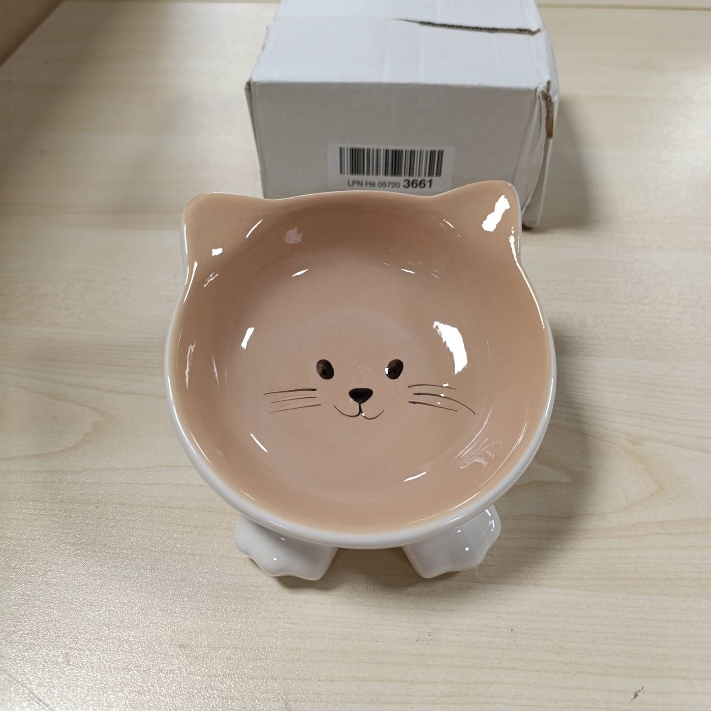 216632 - Flamingo Enë qeramike për mace 125ml Ø 13.8 cm, e përshtatshme për lavastovilje, ngjyrë taupe