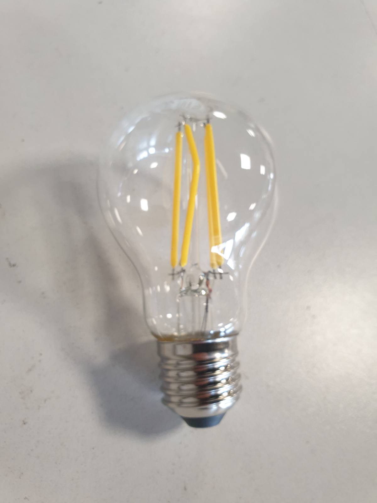 225035 - OSRAM Llampë LED Superstar, Errësim dhe CRI90, Bazë E27, 2700K, 806 lumen, Zëvendësim për 60W, Pako me 1