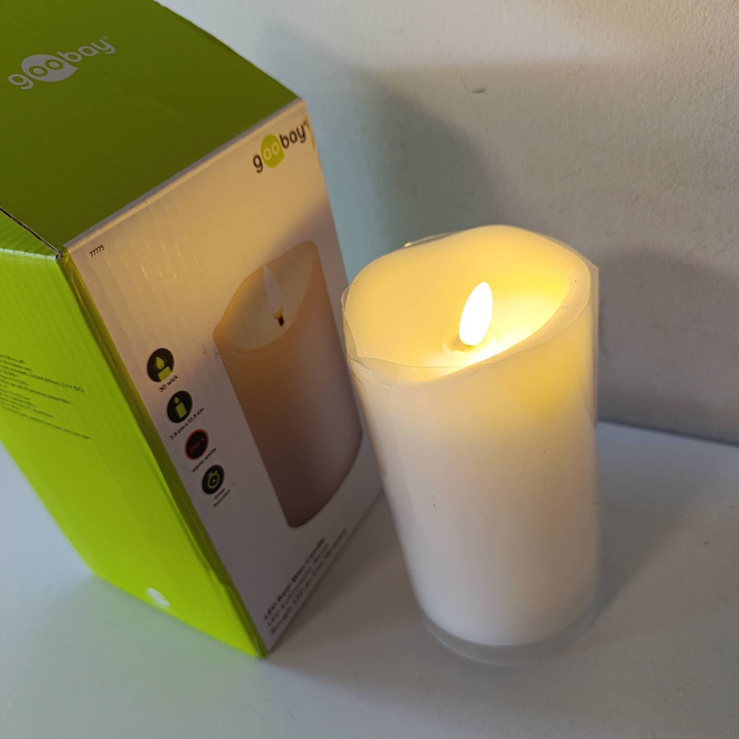 294393 - Qirinj LED goobay, 7.5x12.5 cm, me funksion kohëmatësi, fitil 3D, me bateri, e bardhë e ngrohtë