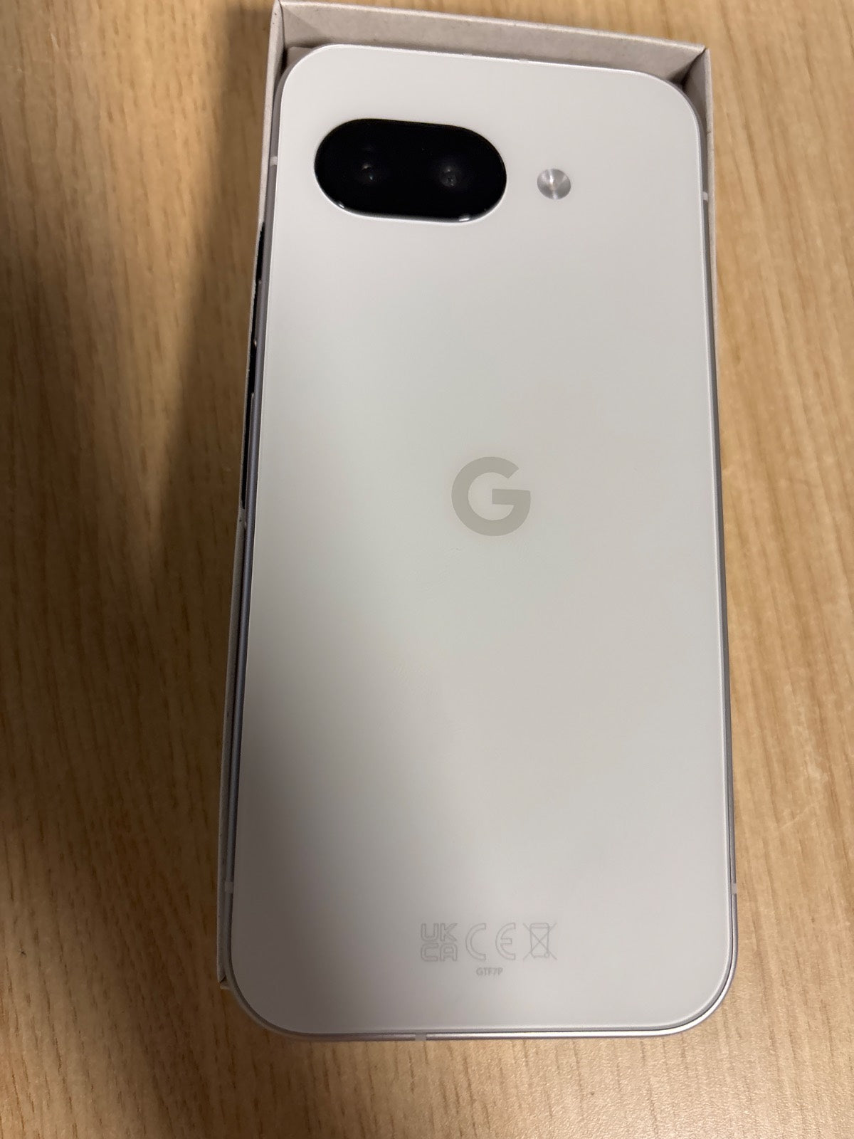 319270 - GOOGLE Pixel 9a – Telefon inteligjent Android, 128GB, Porcelan, kamerë AI, jetëgjatësi baterie 24 orë, veçori sigurie