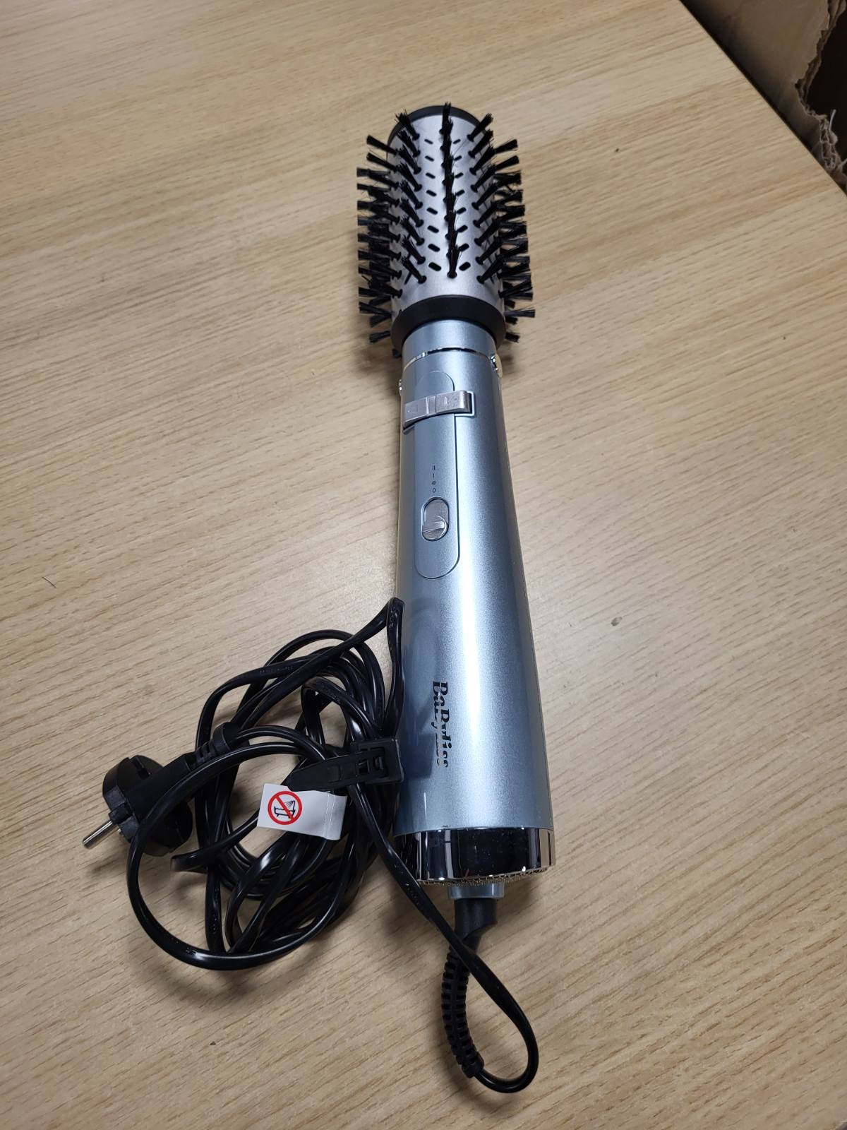 315396 - Furça rrotulluese me ajër të nxehtë Hydro Fusion, teknologji anti-frizz, furçë tharëse flokësh, 1 aksesor për vëllim, ngjyrë blu akulli, AS773E