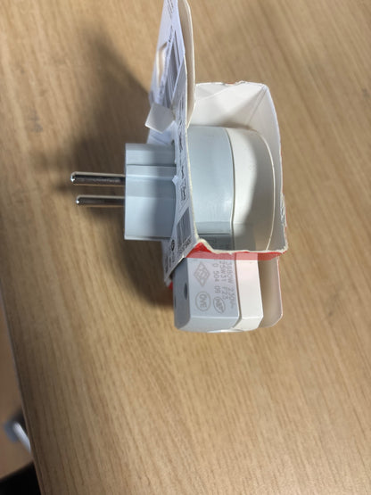 294288 - LEGRAND Spinë sigurie me çelës LED të ndriçuar ON/OFF, spinë me dy funksione, standard gjerman, 16 A, 230 V, maks. 3680 W, me lidhje kablloje deri në 3 x 1.5 mm², ngjyra: e bardhë/gri, 050409