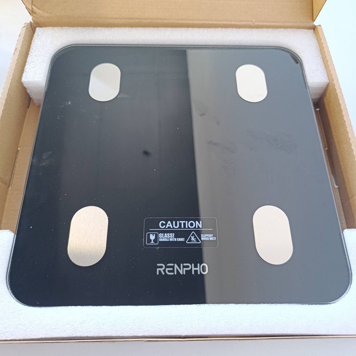 300708 - RENPHO Peshore Dixhitale Banjo me Aplikacion, Kapacitet 180 kg, matje e dhjamit të trupit dhe masës muskulare me 13 matje, Bluetooth, e zezë.