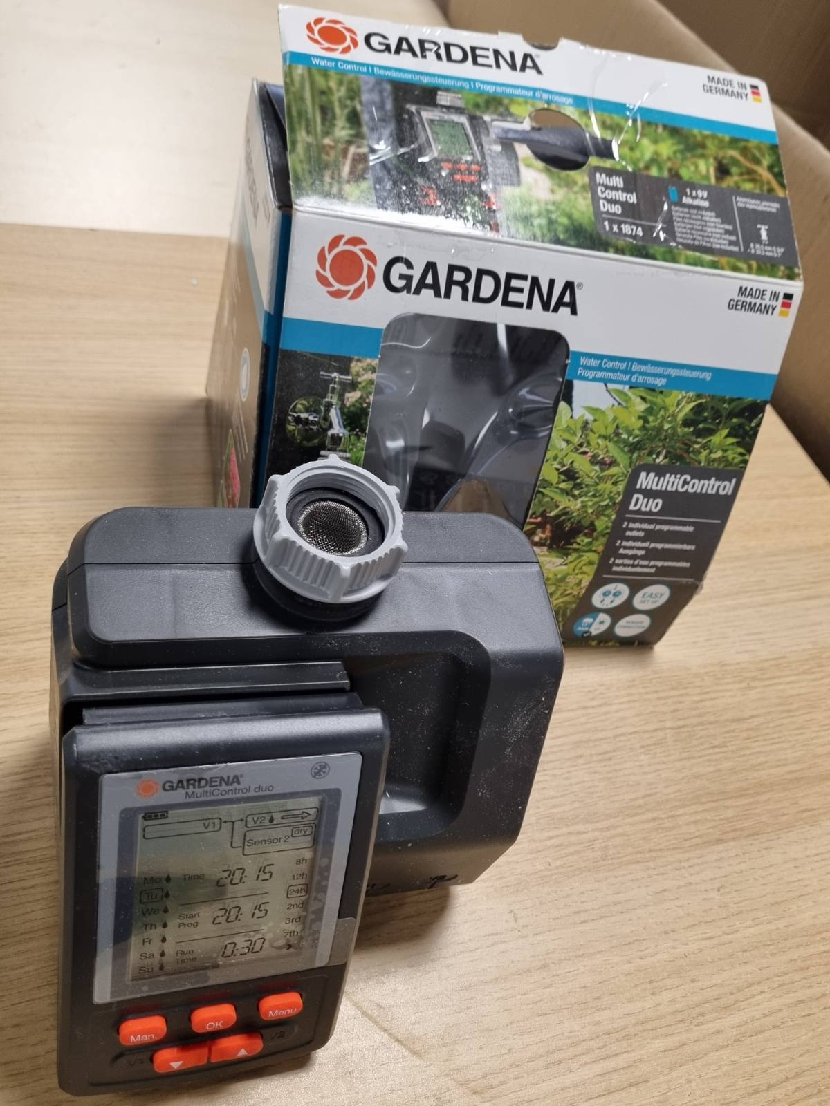 292214 - GARDENA Kohëmatësi i Ujitjes MultiControl Duo, kontroll automatik i ujitjes, ditë të programueshme, deri në 3 ujitje në ditë, ekran LCD, model 1874-20