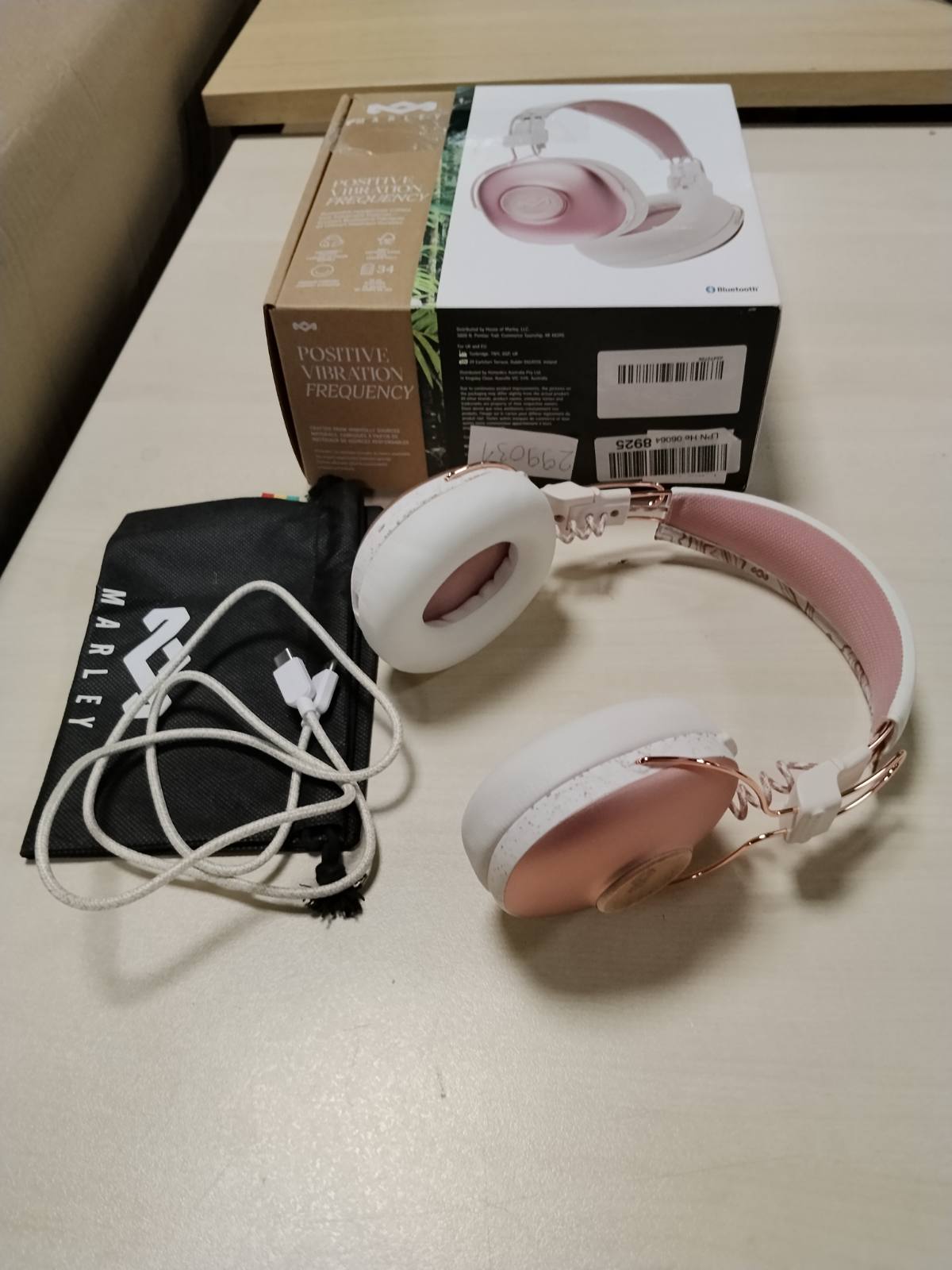 299031 - MARLEY Kufje Pa Tel me Frekuencë Vibrimi Pozitive - Bluetooth, Mikrofon, 34 orë, Izolim Pasiv i Zhurmës, Materiale të Qëndrueshme, Bakër