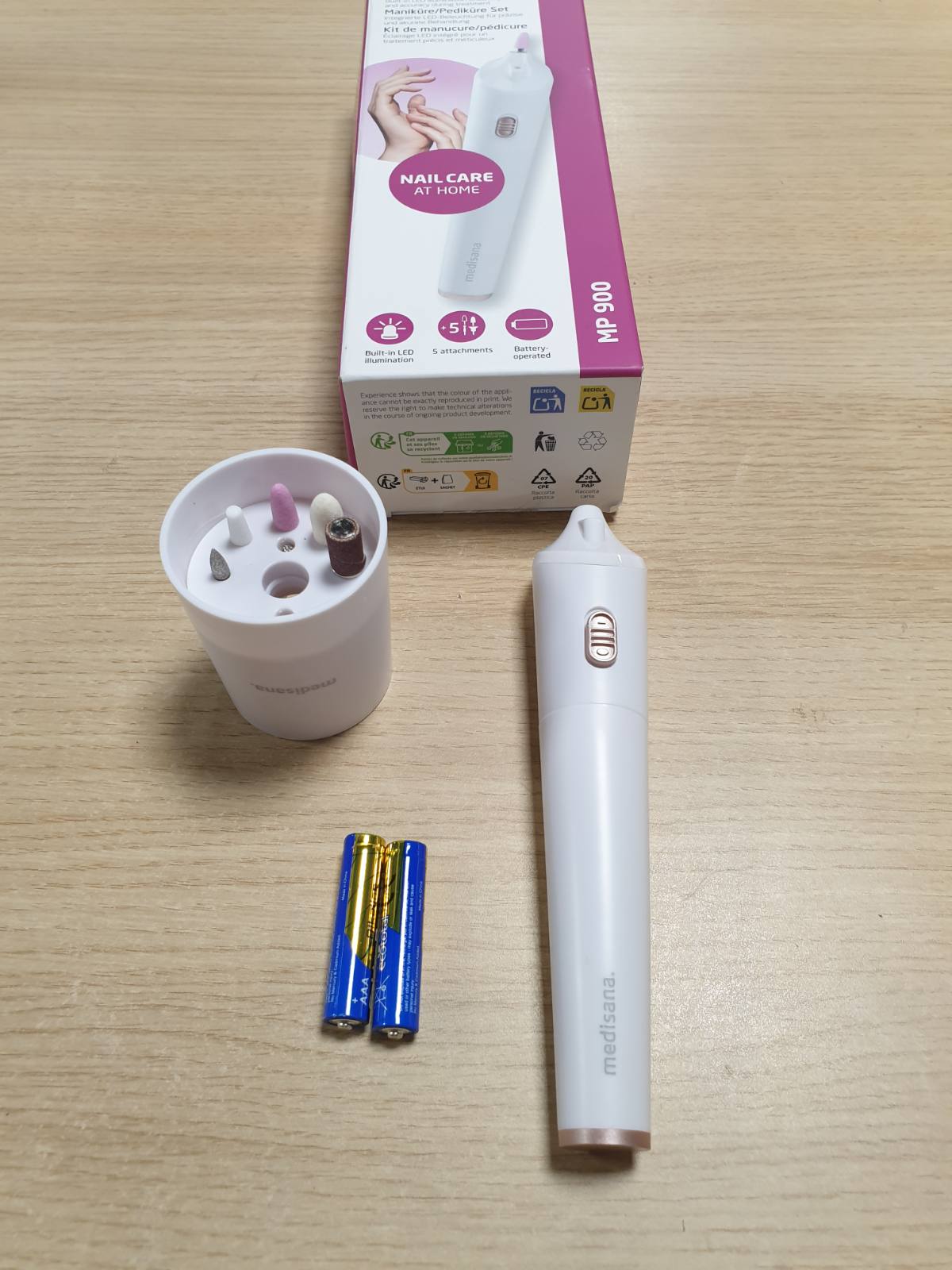 298441 - MEDISANA Set manikyr dhe pedikyr pa tel MP 900, shpuese elektrike për thonj