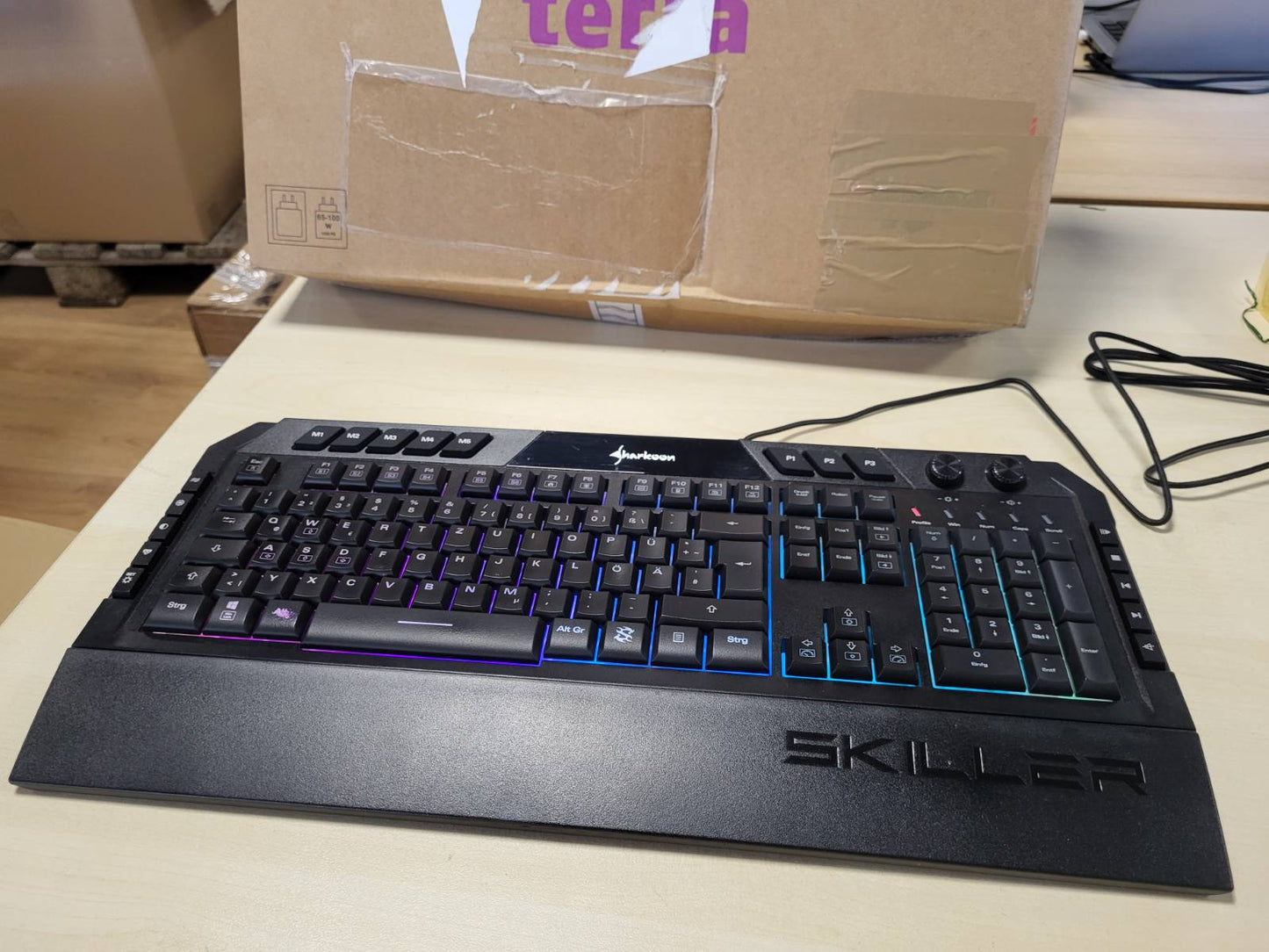 273250 - SHARKOON - USB Skiller SGK5 Gaming DE Layout