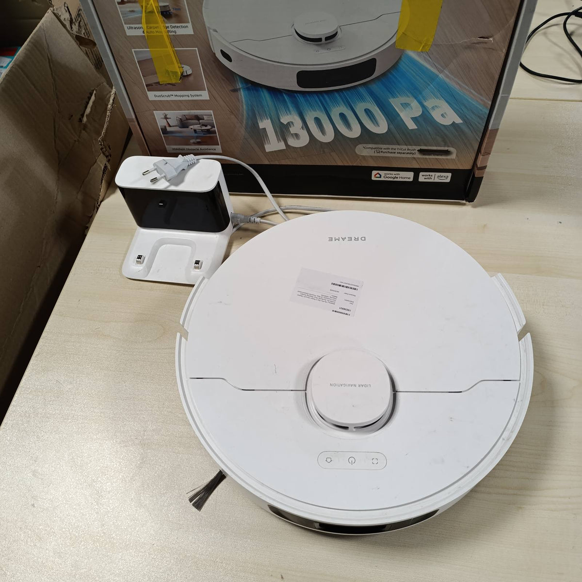 288068 - DREAME Fshesë me korrent dhe fshesë dyshemeje inteligjente robotike L10s Pro Gen 3, thithje Vormax 13,000 Pa, sistem fshese DuoScrub, ngritje automatike e fshesës 7 mm, bateri 5,200 mAh