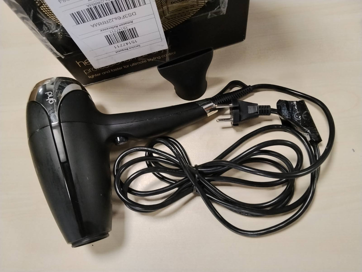 320865 - GHD THARËSE FLOKËSH HELIOS PROFESSIONAL JONIK: Kundër Kaçurrelave, Tharje e Shpejtë, Dizajn Ergonomik, E Zezë