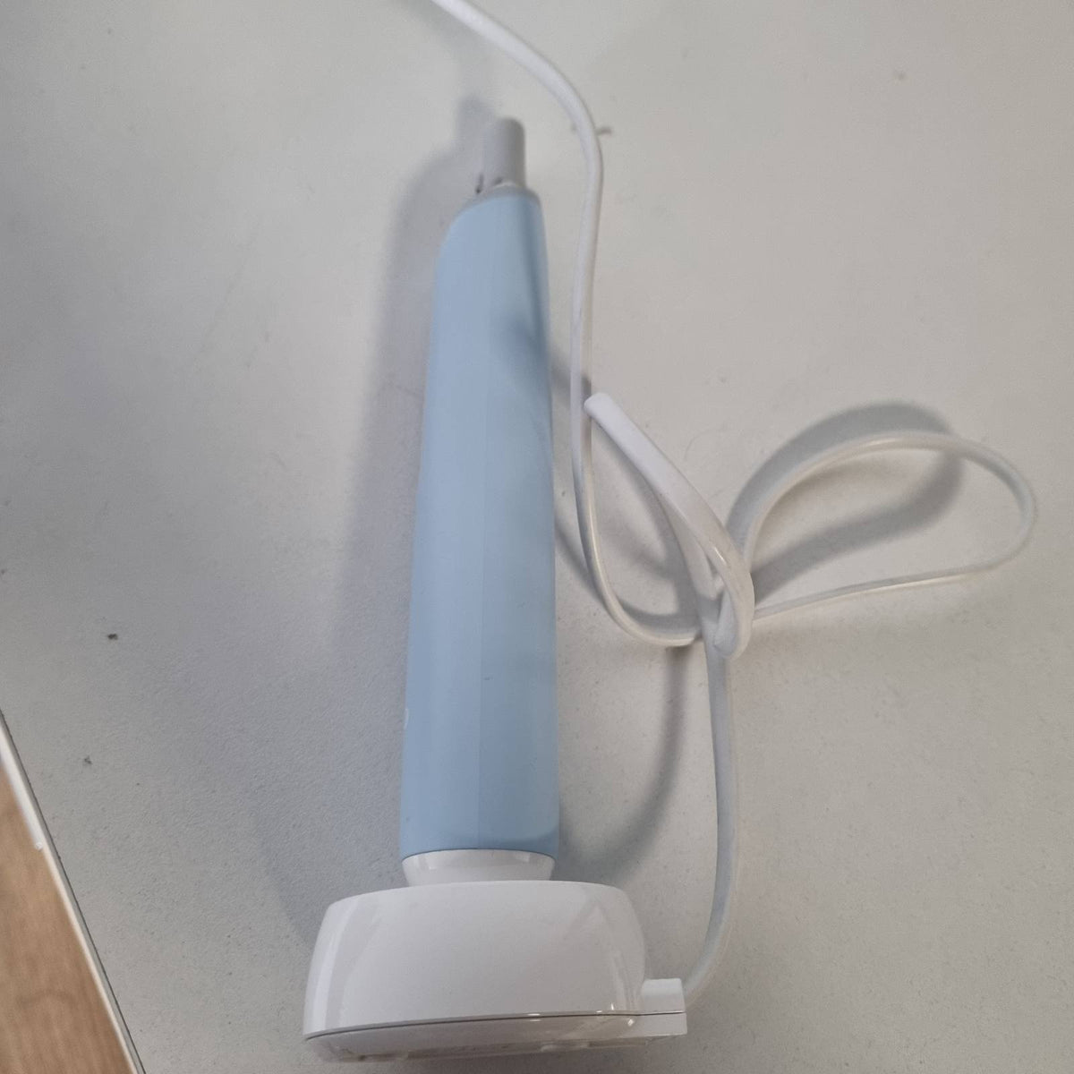 301606 - ORAL-B iO Series , Furçë dhëmbësh elektrike, blu e çelët