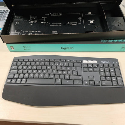 295071 - LOGITECH Set tastiere dhe mausi pa tel MK850 Performance, lidhje Bluetooth dhe 2.4 GHz, jetëgjatësi baterie 24-36 muaj, mbështetje pëllëmbësh, paraqitje gjermane QWERTZ
