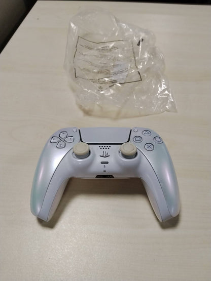 299110 - KONTROLLUESI pa tel i PLAYSTATION DualSense - Chroma Pearl