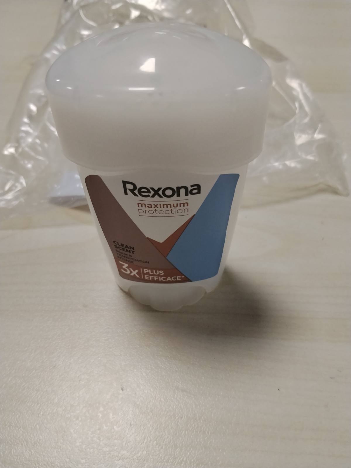 319135 - REXONA Deodorant për Gra me Aromë të Pastër - Stick Antidjersitës - 3 herë më efektiv kundër djersitjes - Mbrojtje 96 orë - 45ml