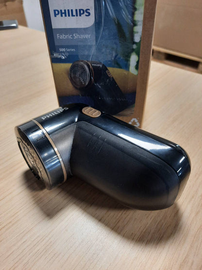 294356 - PHILIPS - Makinë rroje për pëlhura, 8800 rpm, sipërfaqe e madhe tehu, 3 madhësi rrjete, e sigurt për të gjitha pëlhurat, e lehtë për t’u pastruar, 2 bateri AA, dizajn kompakt (GC026/80)