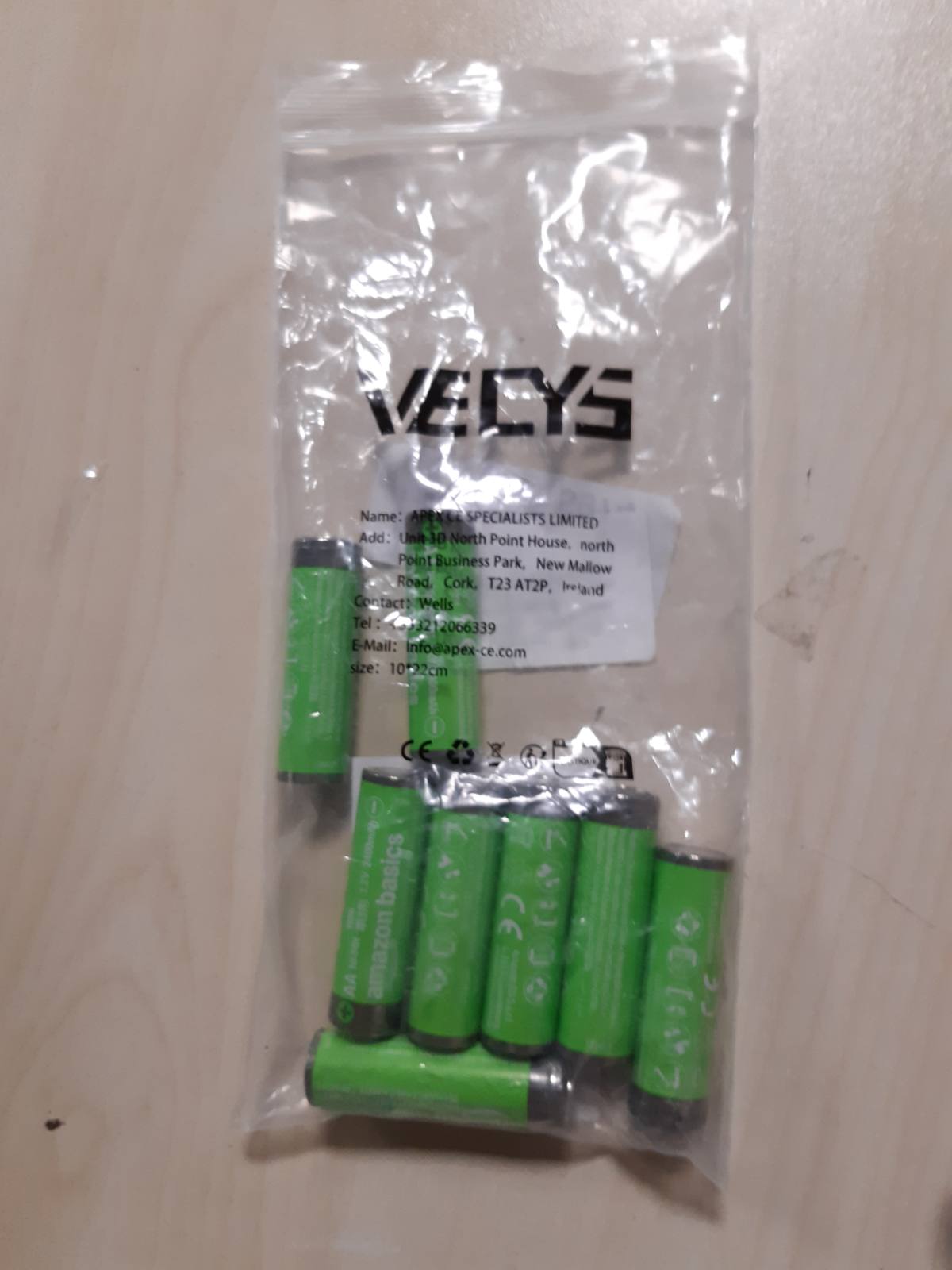 276900 - AMAZON BASICS Pako me 8 bateri të rikarikueshme AA NiMH, 2400 mAh, 1.2 V, të rikarikueshme 400 herë, të parakarikuara