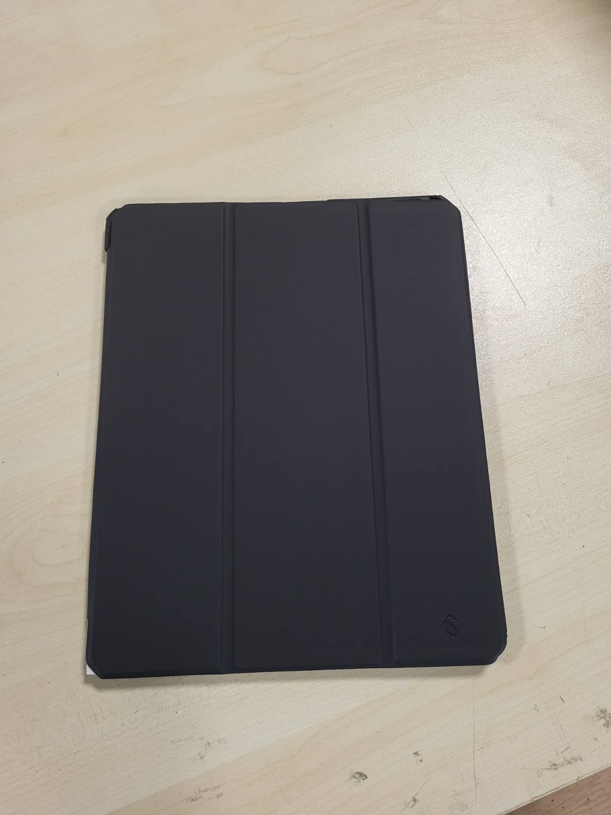 294330 - FINTIE Mbrojtëse për iPad Pro 12.9 inç, gjenerata e 6-të/5-të/4-të/3-të (2022/2021/2020/2018), mbulesë e pasme transparente, mbrojtëse ndaj goditjeve, e zezë