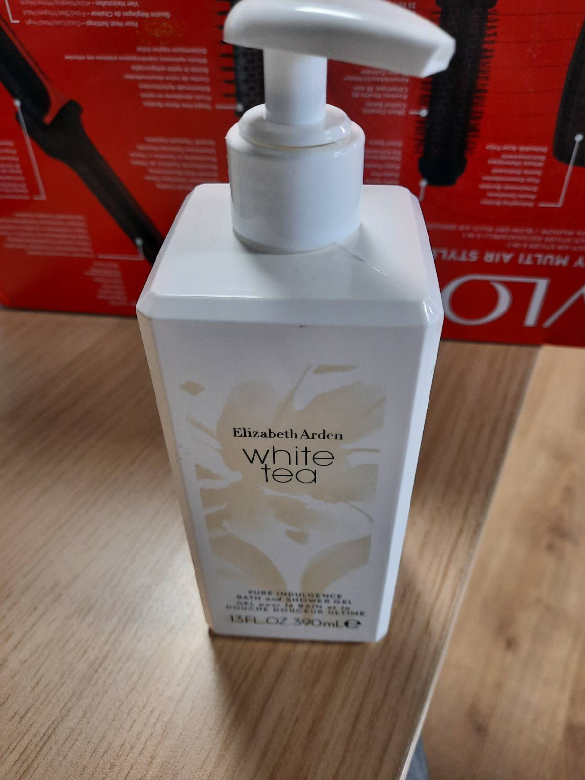 298598 - ELIZABETH ARDEN - Xhel për banjë dhe dush White Tea, 390 ml, xhel larës me aromë lulesh, për të gjitha llojet e lëkurës