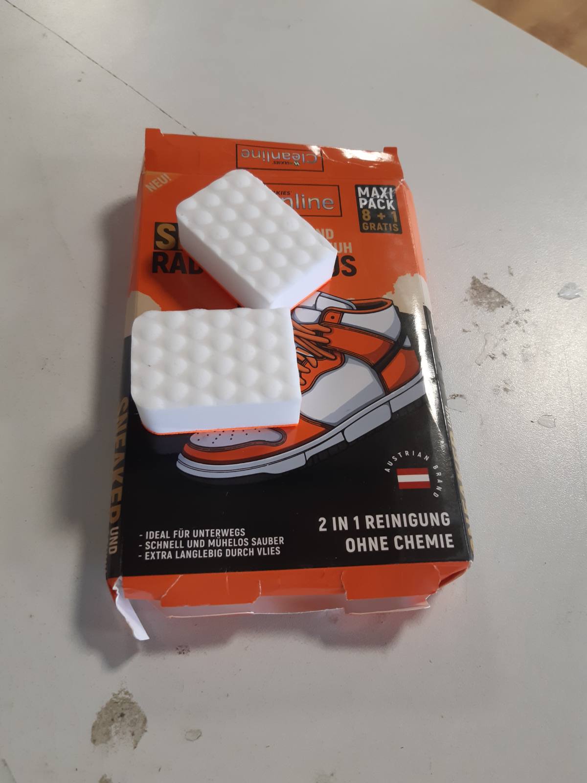 294641 - HULKIES Gomë papastërtie Cleanline Premium për këpucë, Maxipack 8+1 falas, Sfungjer pastrimi pa kimikate, Gomë 2-në-1 për atlete dhe shputa