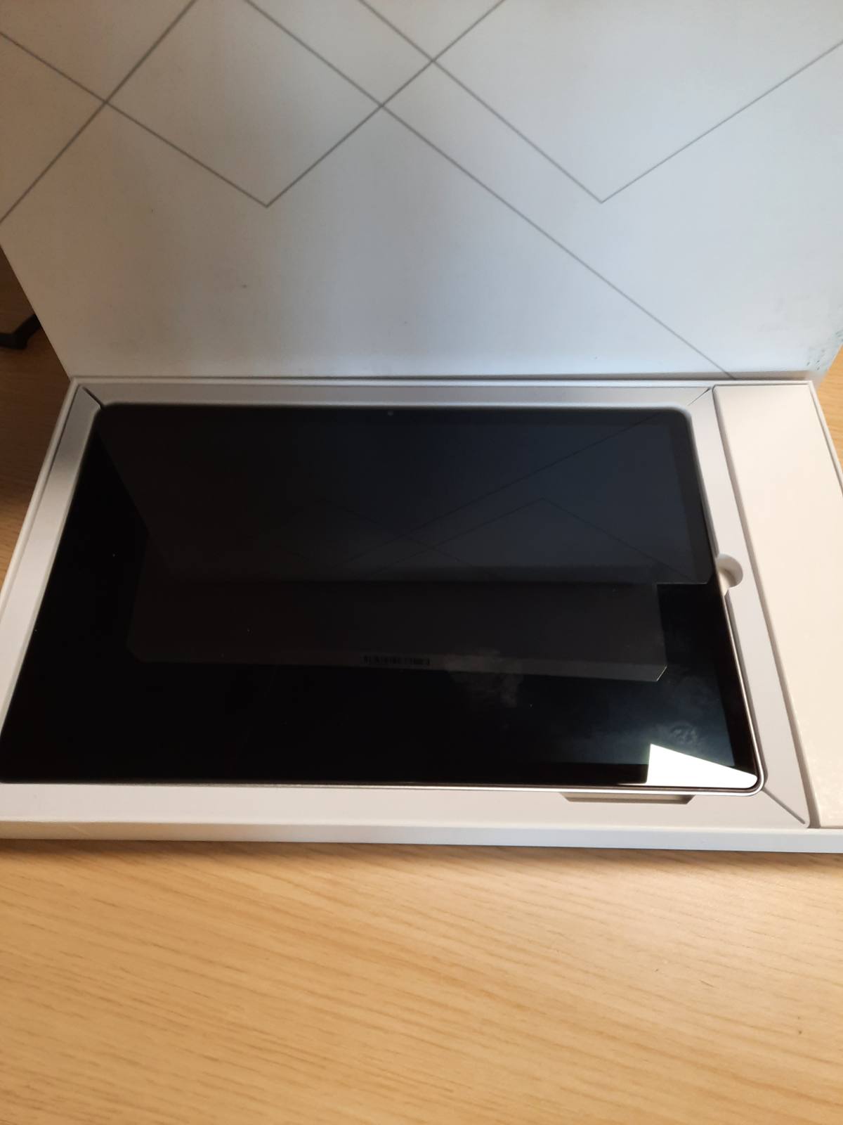 295195 -Tablet MAXLEGEN 14" (2.5K) – Android 15, 36 GB RAM (12+24) / 512 GB ROM, Octa-Core, 4G LTE Dual-SIM / 5G Wi-Fi, Bateri 11580 mAh
