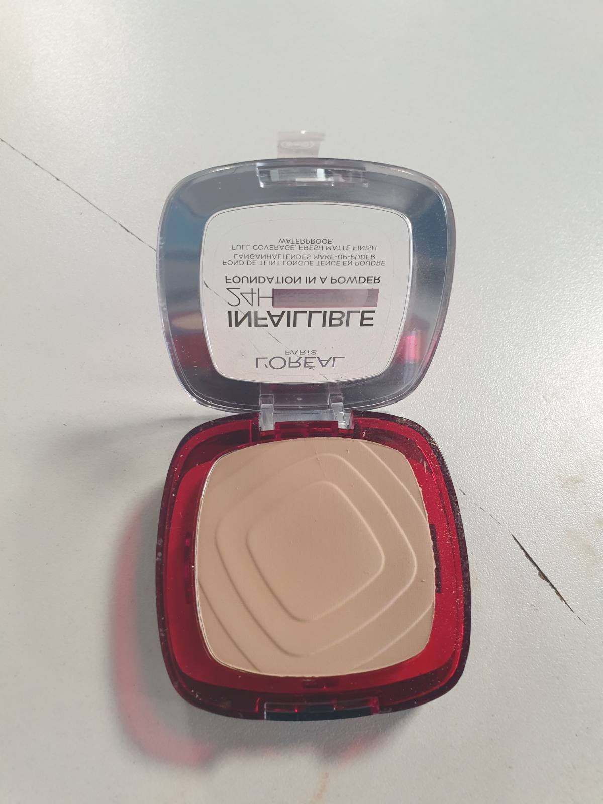 317906 - L'ORÉAL PARIS Pudër kompakte mat Infallible 24H, 50g, mbulim mesatar-të lartë, rezistente ndaj ujit, nuanca: 130 True Beige
