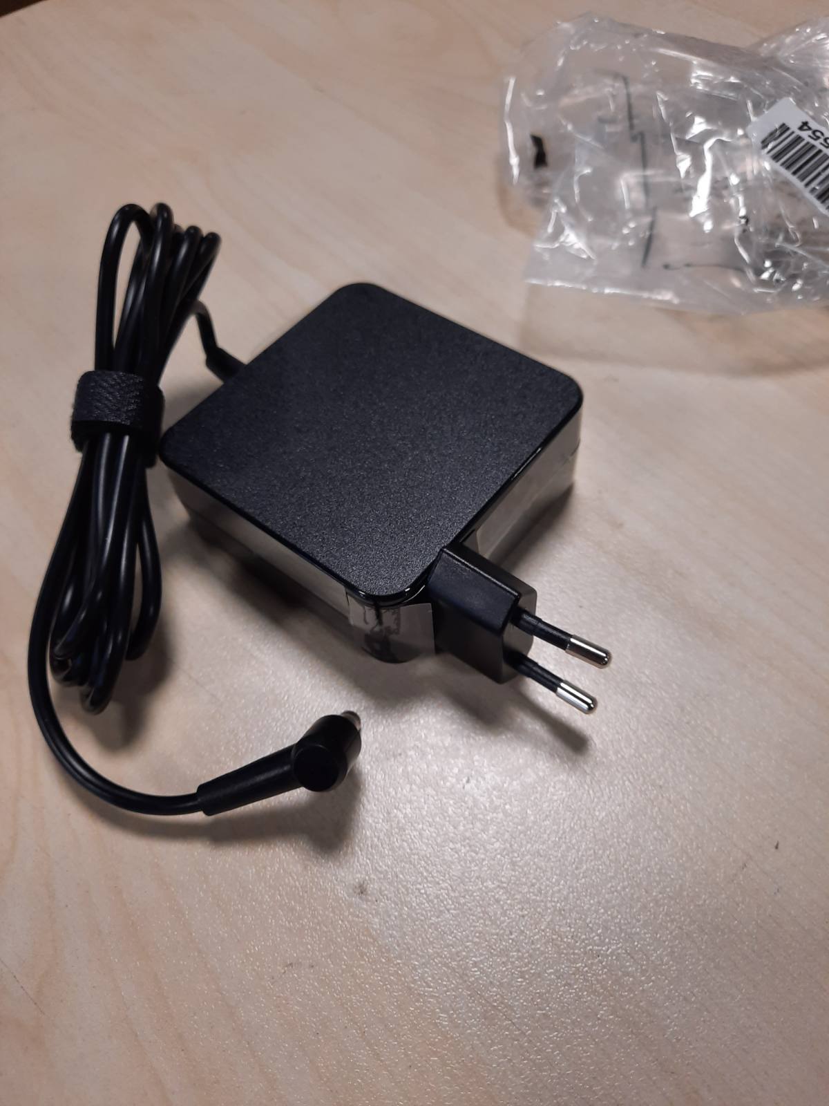 276816 - BIUBOTY Kabllo Karikimi 65W për Laptop ASUS, 19V, Kompatibil me ASUS X550 X555 K53 K55 K52 K56 X551 X552 X54 X55 F550 F555 A52 A53s, Adaptor Zëvendësues 5.5x2.5mm & 4.0x1.35mm