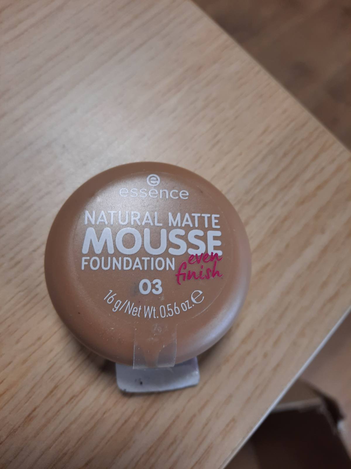 301475 - FONDATINË ESENCIALE NATYRALE MAT SHKUM Nr. 03, Nude, 15g, vegane, pa vaj, pa parfum, pa alkool