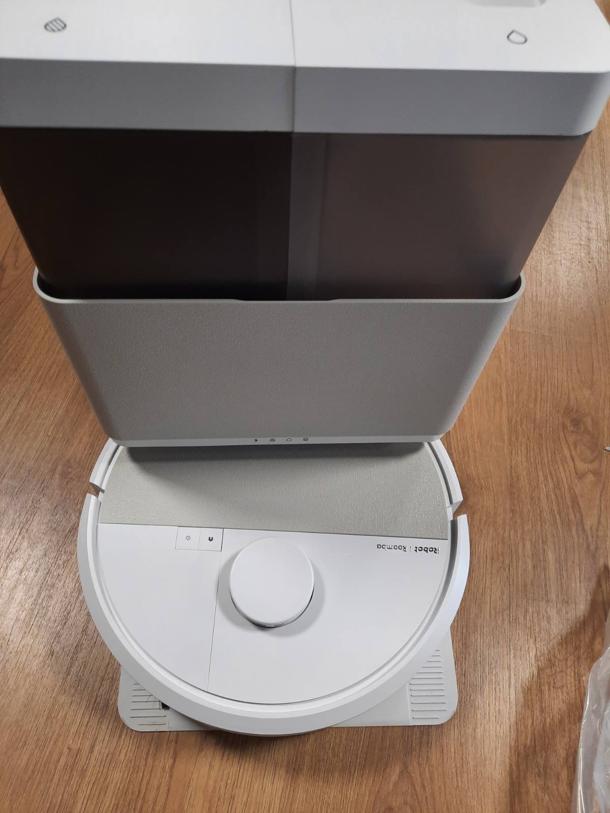 292009 - iRobot Robot Roomba Plus 505 Combo + AutoWash - Bazë Multifunksionale - Larje me Ajër të Ngrohtë dhe Sfungjerë për Fshesë të Thara - PrecisionVision AI - LiDAR Clearview Pro - 75 Ditë Vetëzbrazjeje - E Bardhë