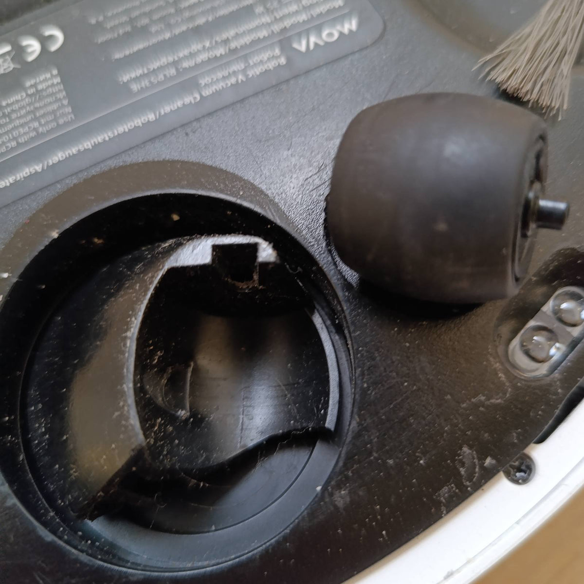 288014 - DREAME Fshesë me korrent robotike Mova P50 Pro Ultra, Fuqi thithjeje 19,000Pa, Mop fleksibël, Zbrazje dhe pastrim automatik, Kontroll zanor