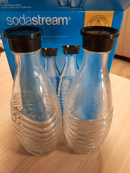 294196 - SODASTREAM Karafe Qelqi, Set me 2 të Ripërdorshme, Karafe Uji 0.7 L, e Përshtatshme me Penguin dhe Crystal, Miqësore me Mjedisin