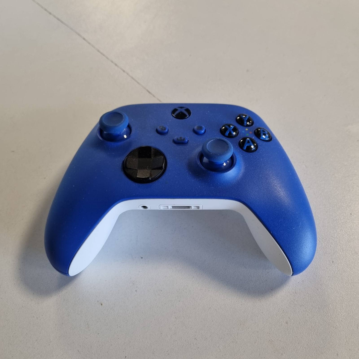 299219 - XBOX LIVE - Shock Blue One, Series X, Series S, Windows 10 dhe 11, Android dhe iOS