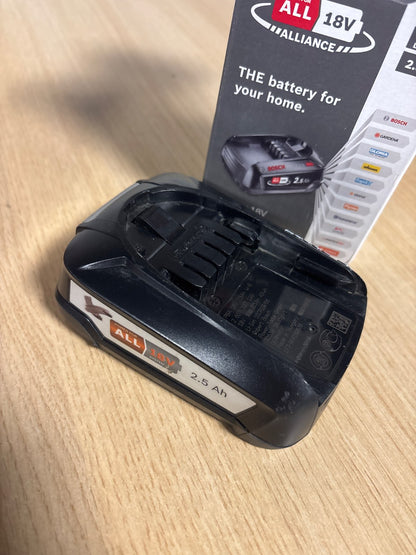 292685 - BOSCH Bateri zëvendësuese 18 volt, 2.5 Ah, e pajtueshme me pajisjet Bosch Home & Garden 18 volt