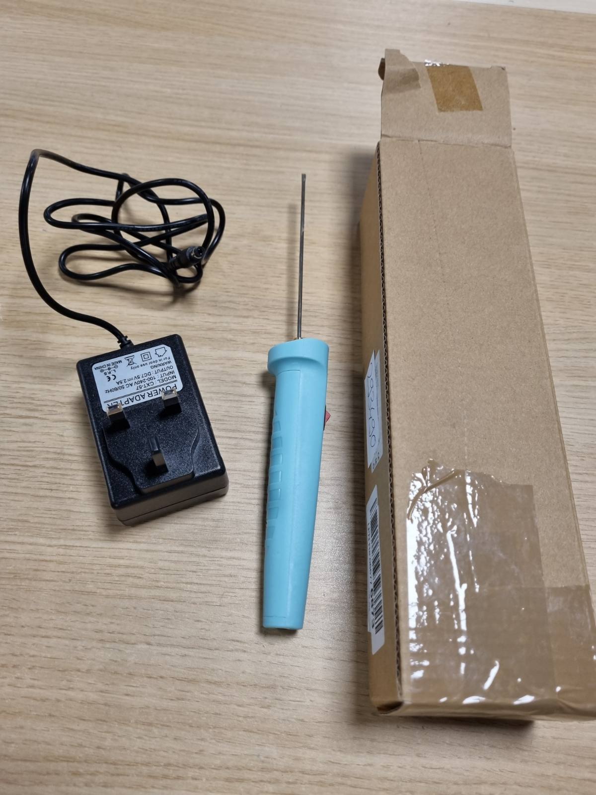 293490 - PRERËS SHKUME COITEK, set mjetesh prerëse polistireni, stilolaps prerës i nxehtë 10 cm me adaptor transformatori
