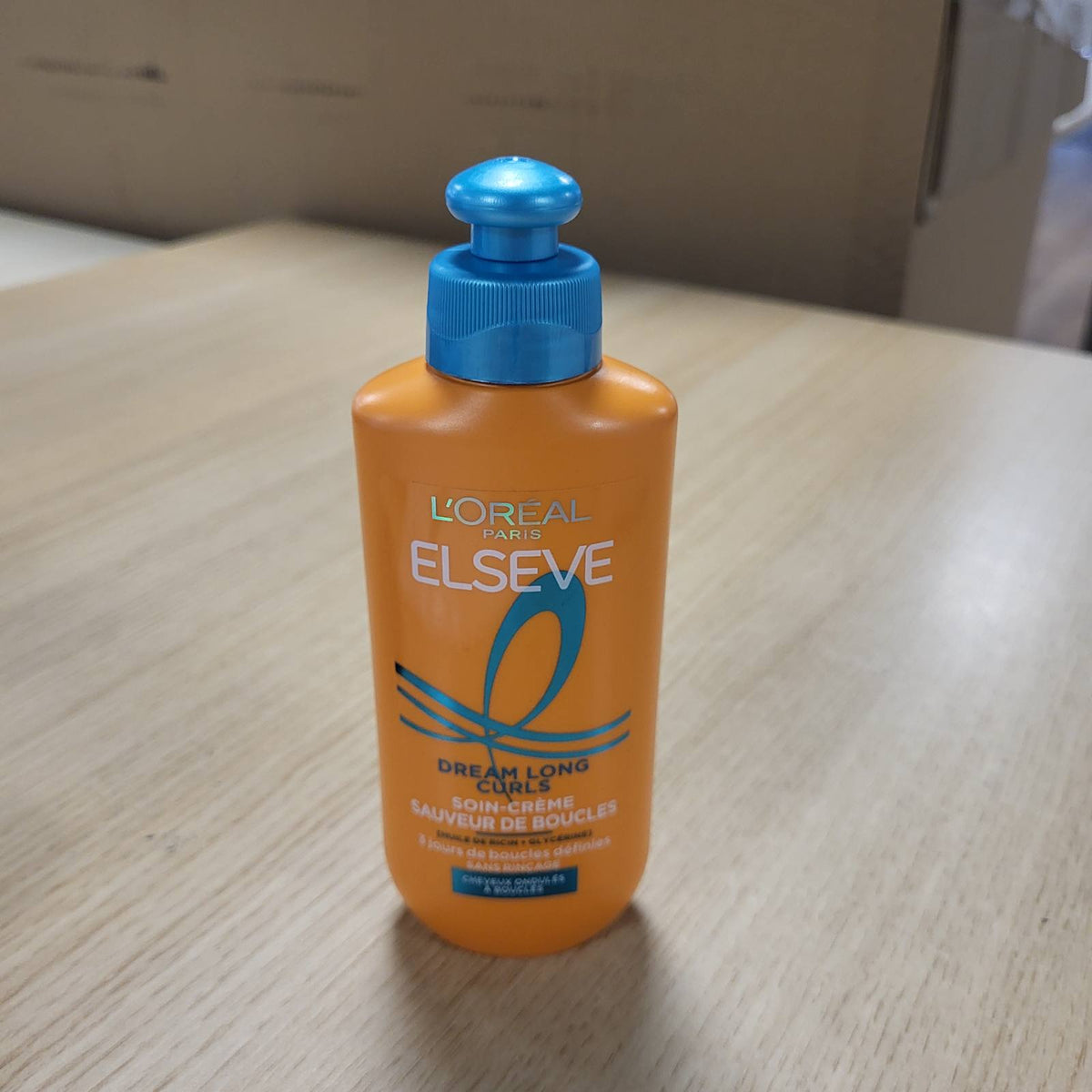 298805 - L'Oréal Paris Elsève Krem për Mbrojtjen e Kaçurrelave, 200 ml