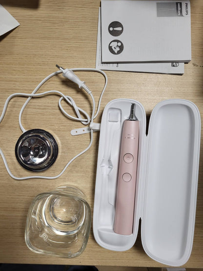 315081 - DiamondClean 9000, Furçë dhëmbësh elektrike Sonic, sensor presioni, 4 mënyra larjeje, 3 nivele intensiteti, xham karikimi, kuti udhëtimi USB, HX9911/29