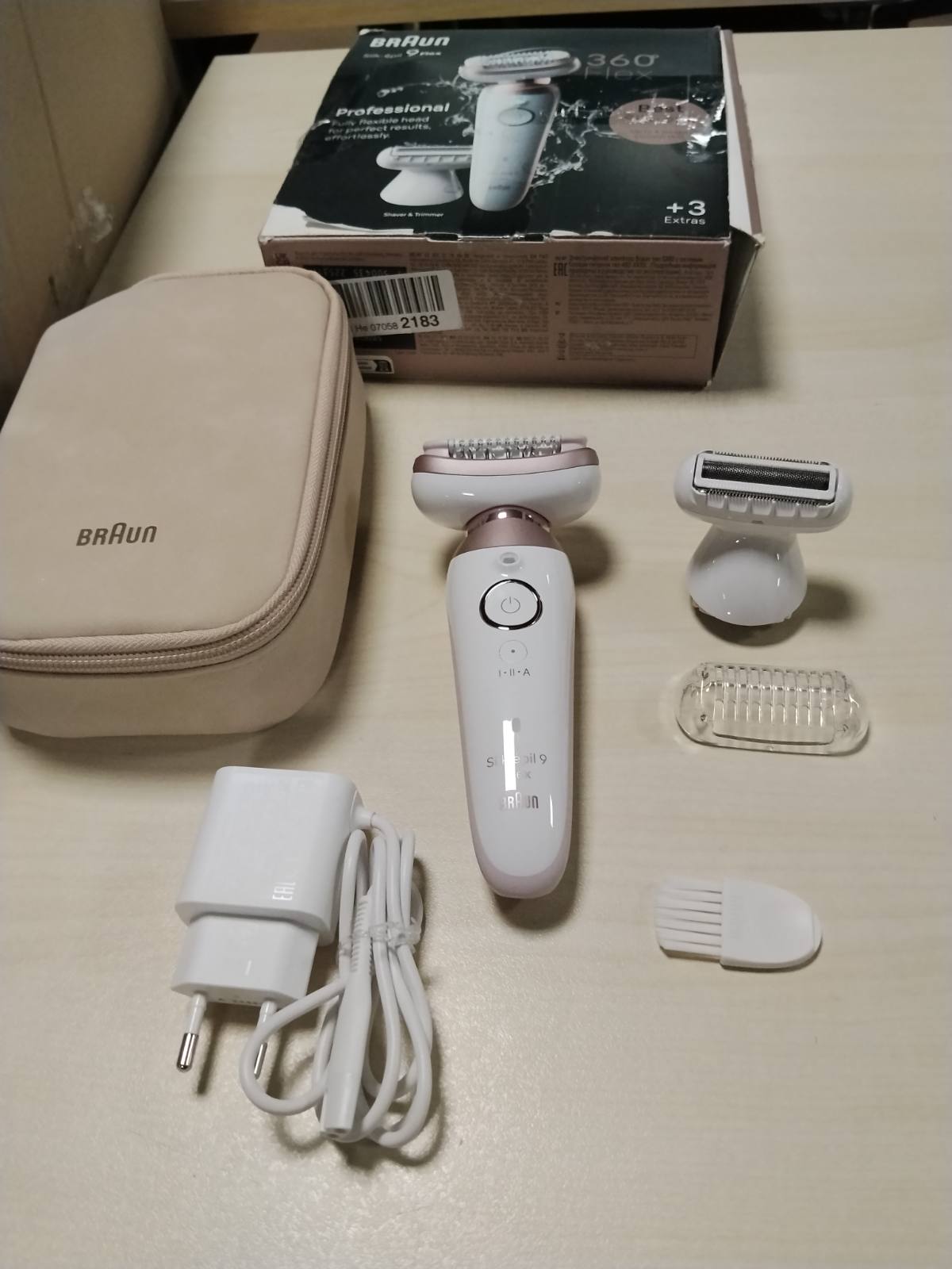 300267 - BRAUN Silk-épil 9 Flex, Depilator për Gra, Makinë Rroje për Zonja, Kokë Rroje, 9-030 3D, Titan i Bardhë/Rozë
