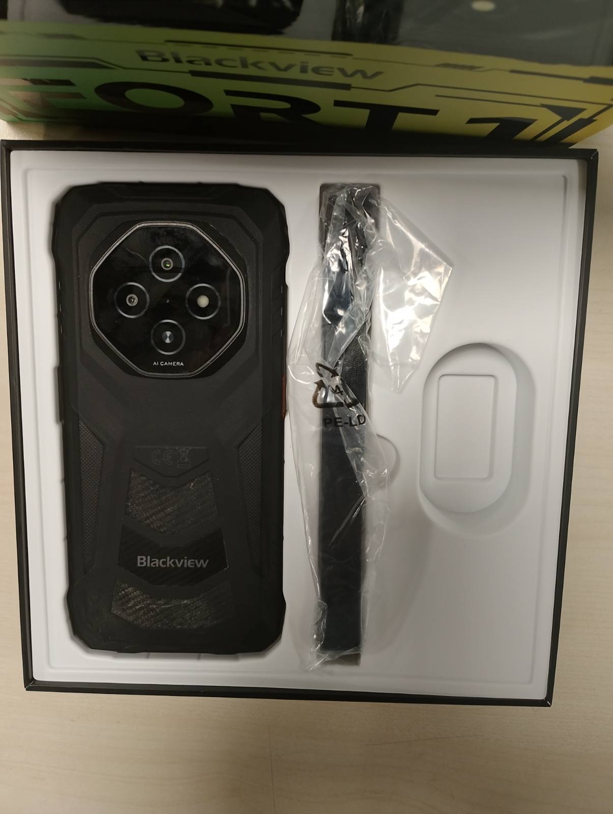 276103 - BLACKVIEW Fort 1 Telefon inteligjent 6.56" HD+ 90Hz, Android 15, 18GB RAM, 256GB (e zgjerueshme deri në 2TB), Kamera 16MP + 8MP, 10000mAh, IP68/IP69K,