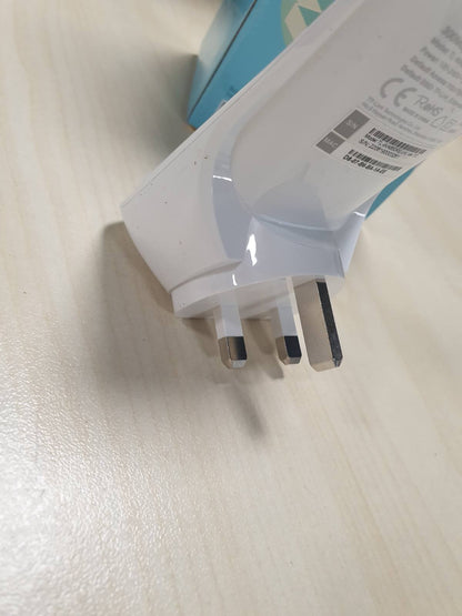 273786 - TP-LINK TL-WA850RE N300 - Zgjerues Universal i Diapazonit, Zgjerues Wi-Fi, Përforcues Wi-Fi me 1 Portë Ethernet, Modalitet i Pikës së Hyrjes, Prizë për Mbretërinë e Bashkuar, e Bardhë