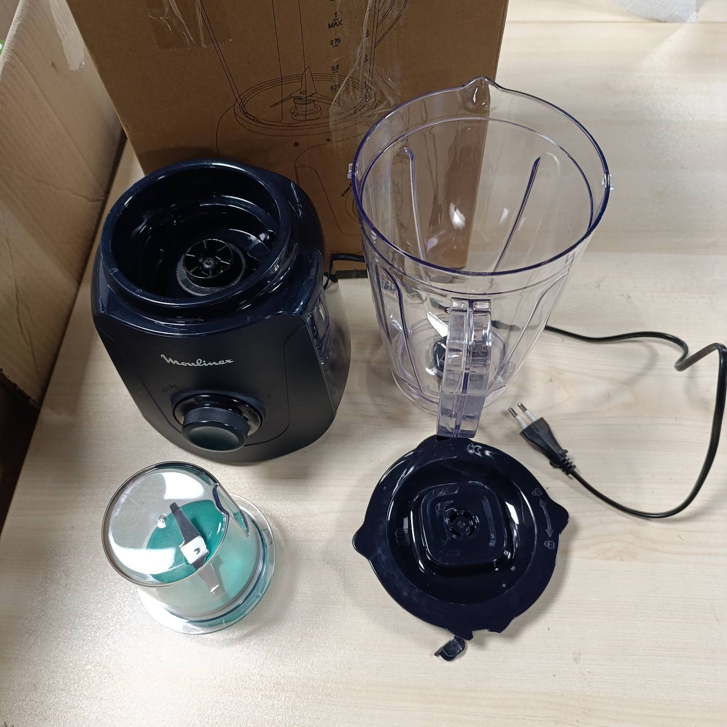 277455 - MOULINEX Blendforce Essential, Blender 450W, Tas 1.85L, 2 Shpejtësi + Modalitet Pulsi, LM4118F0
