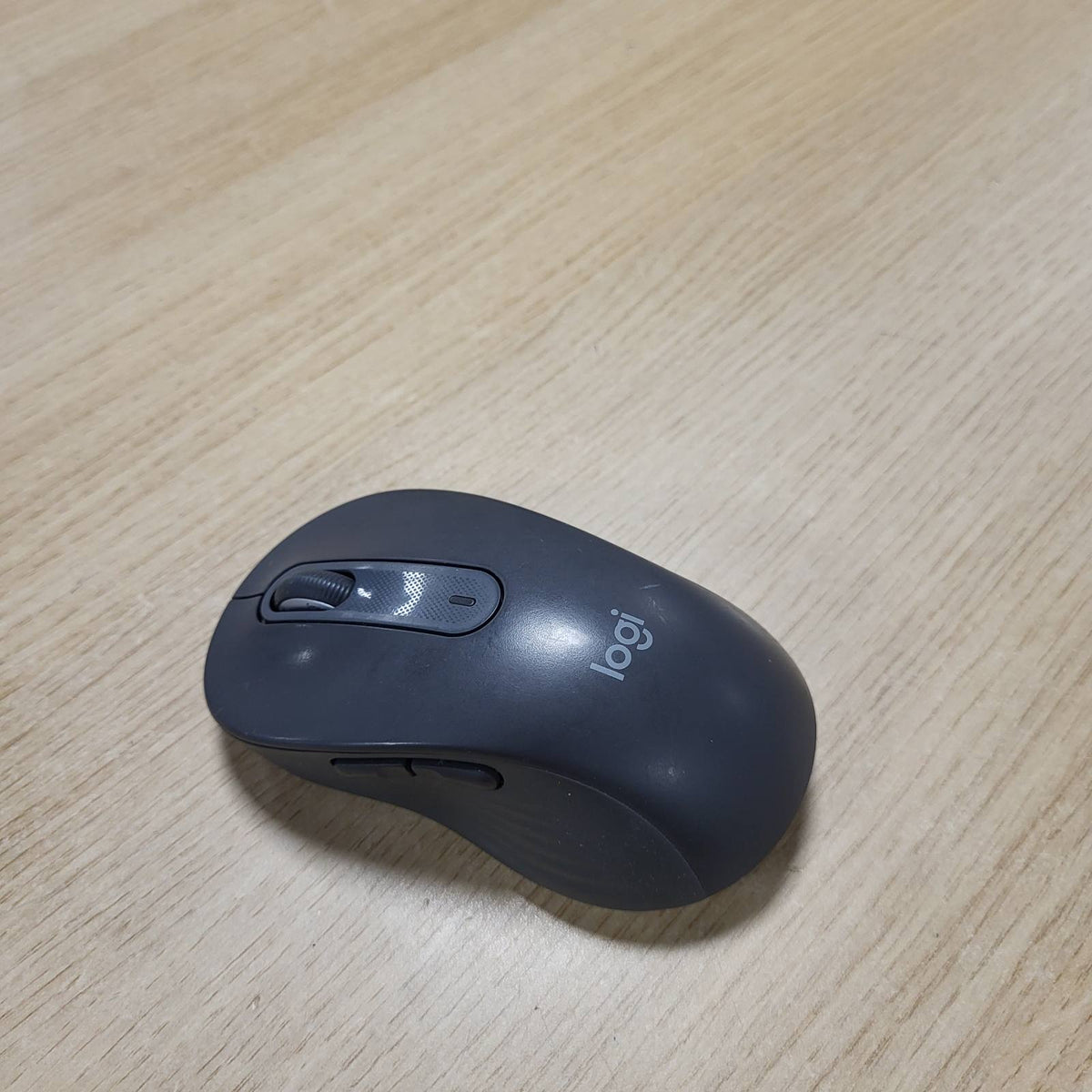 295887 - LOGITECH Maus pa tel Signature M650 L - për duar të mëdha, klikime të qeta, butona anësorë të personalizueshëm, Bluetooth, kompatibilitet me shumë pajisje - Gri