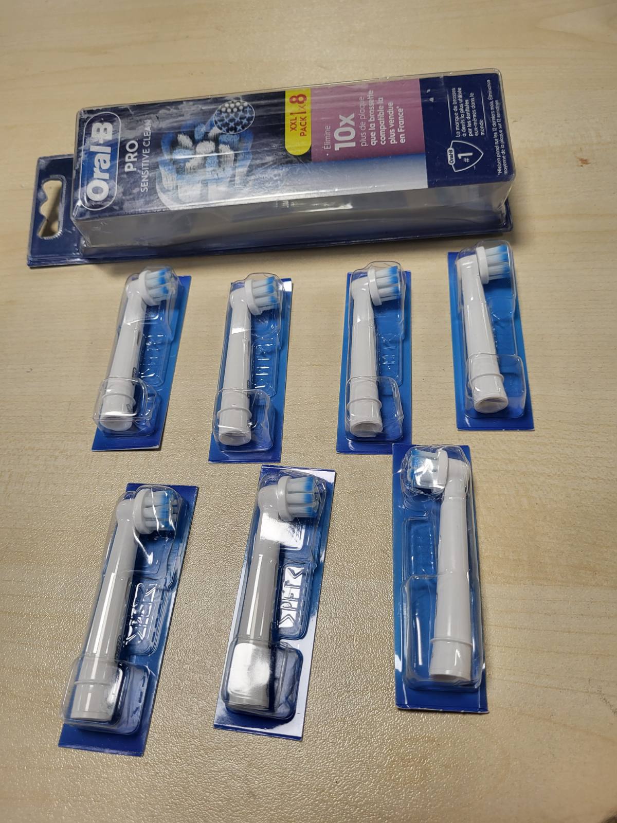 275208 - ORAL-B 7 Koka Furçash Zëvendësuese Sensitive Clean, të Bardha, mbushëse furçash dhëmbësh elektrike me fije ultra të buta