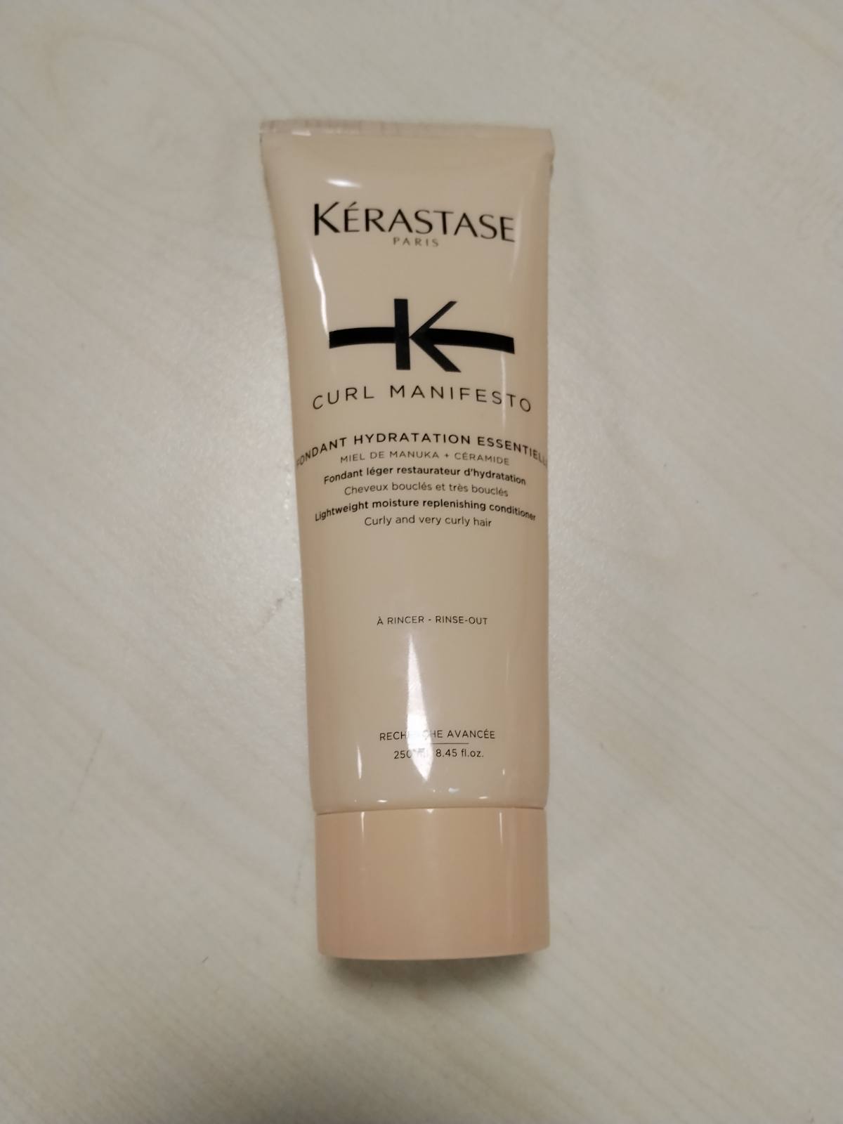 316361 - KÉRASTASE Curl Manifesto Balsam Hidratues dhe Zbërthyes për Flokë Kaçurrela dhe të Çrregullta, 250 ml