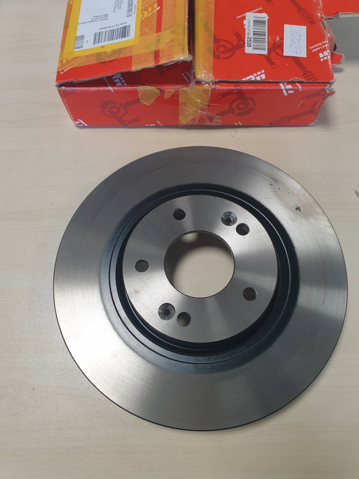 288627 - TRW 2x Disqe Frenash të Përparmë Ø300mm, Lartësia: 47.2mm, Trashësia: 28mm, Modeli i Bulonave - Ø: 114.3mm, I Ventiluar DF6108S, I pajtueshëm me KIA RIO III UB, HYUNDAI i40 CW VF