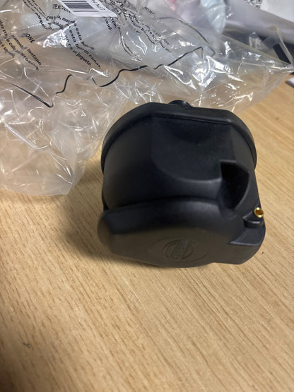 288957 - HELLA 8JB 005 949-001 Prizë - 12V - 13-pin - Prizë: Kontakt me vidë - e zezë