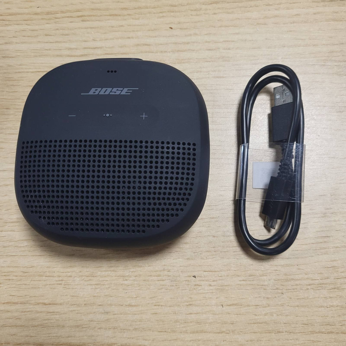 308584 - BOSE Altoparlant SoundLink Micro Bluetooth, Ngjyrë e Zezë, Pesha: 0.18 kg, Kapaciteti i Baterisë: 1000 mAh, Bluetooth 4.2