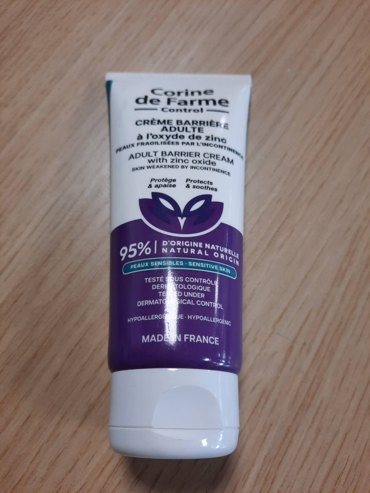 319103 - CORINE DE FARME Krem mbrojtës për të rritur me oksid zinku, 100 ml