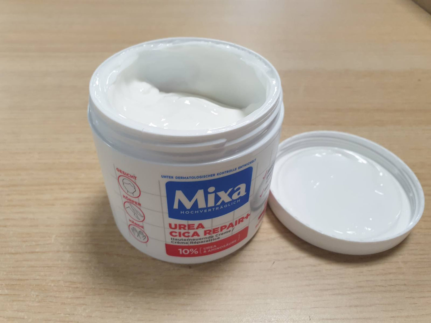 318760 - MIXA Krem për lëkurë të thatë dhe të çarë, hidratues për trupin, duart dhe fytyrën, me ure dhe niacinamide, Krem Urea Cica Riparues + Ripërtëritës i Lëkurës, 1 x 400 ml