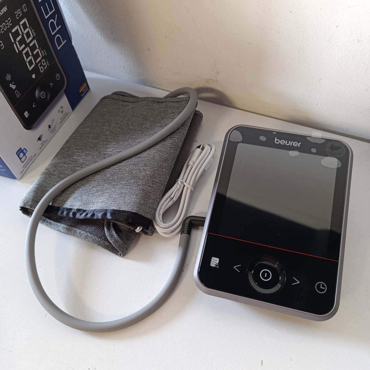 274999 - BEURER Monitor i tensionit të gjakut BM 64, Zbulim i AF, Manshetë 22-42 cm, me aplikacion, Transferim të dhënash në Apple Health