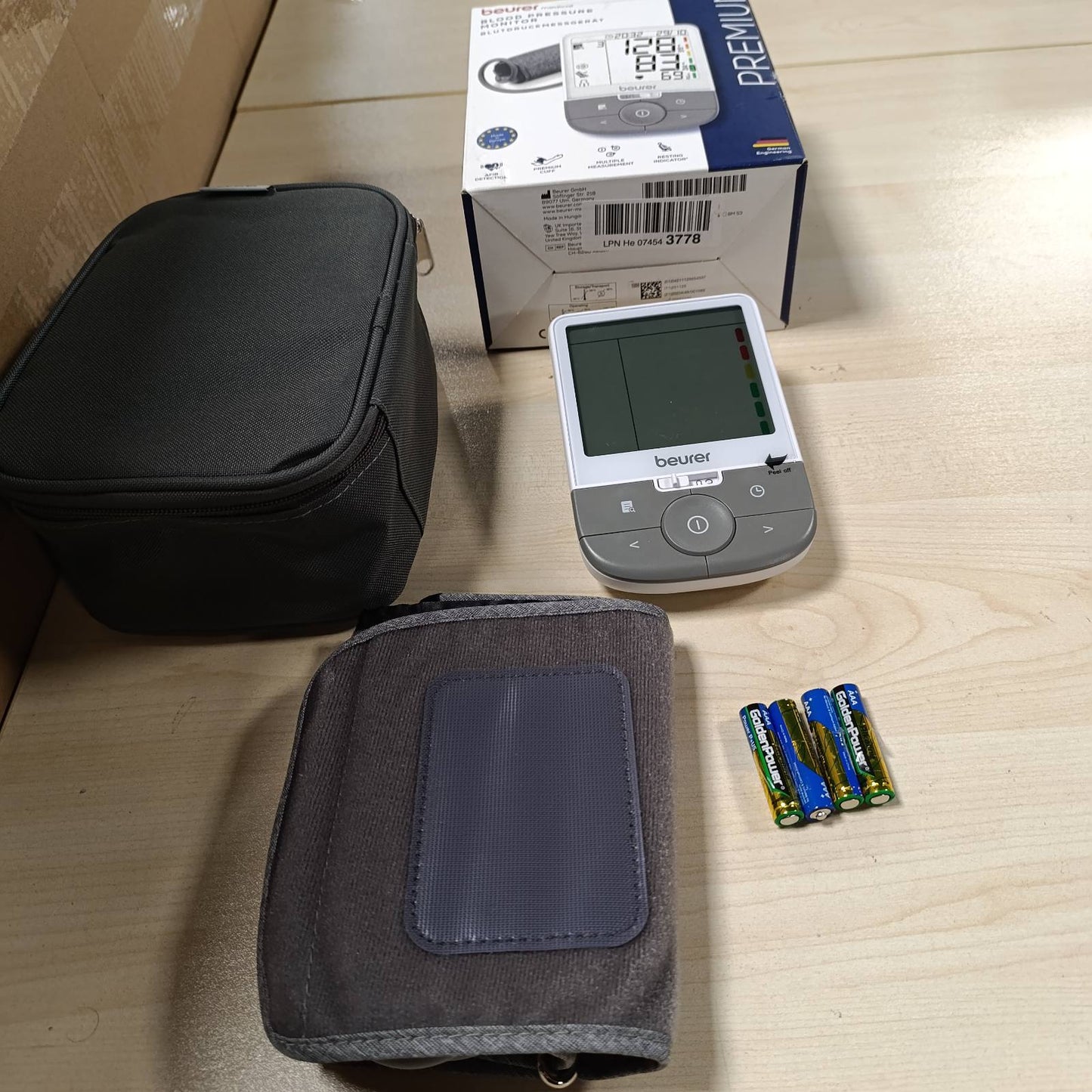 275075 - BEURER Monitor tensioni i gjakut BM 53 për krahun e sipërm, i prodhuar në Evropë, i validuar klinikisht, zbulim i AF, tregues rreziku, perimetër krahu, transferim të dhënash në Apple Health, gri-i bardhë