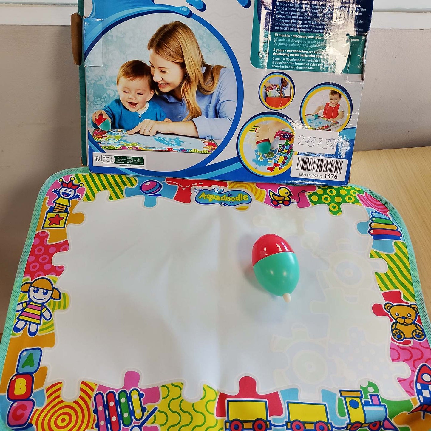 273738 - TOMY AquaDoodle My First Marks - Tapet vizatimi në ujë për foshnje, Set zyrtar për ngjyrosje dhe vizatim, pa rrëmujë, shumëngjyrësh