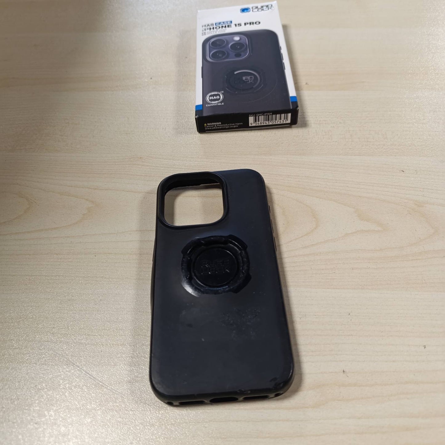 273210 - Quad Lock Mbështjellëse MAG për iPhone 15 Pro